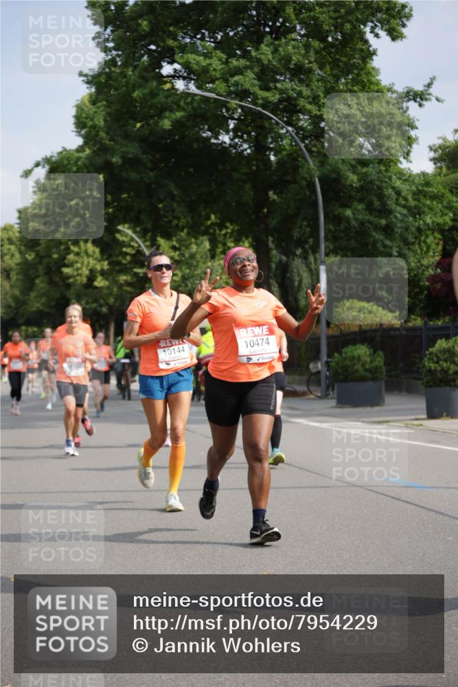 15.06.2025 - REWE Women's Run Jannik Wohlers http://msf.ph/oto/7954229 15.06.2025 08:49:26 Laufen 10156, 10144, 10474 meine-sportfotos.de
