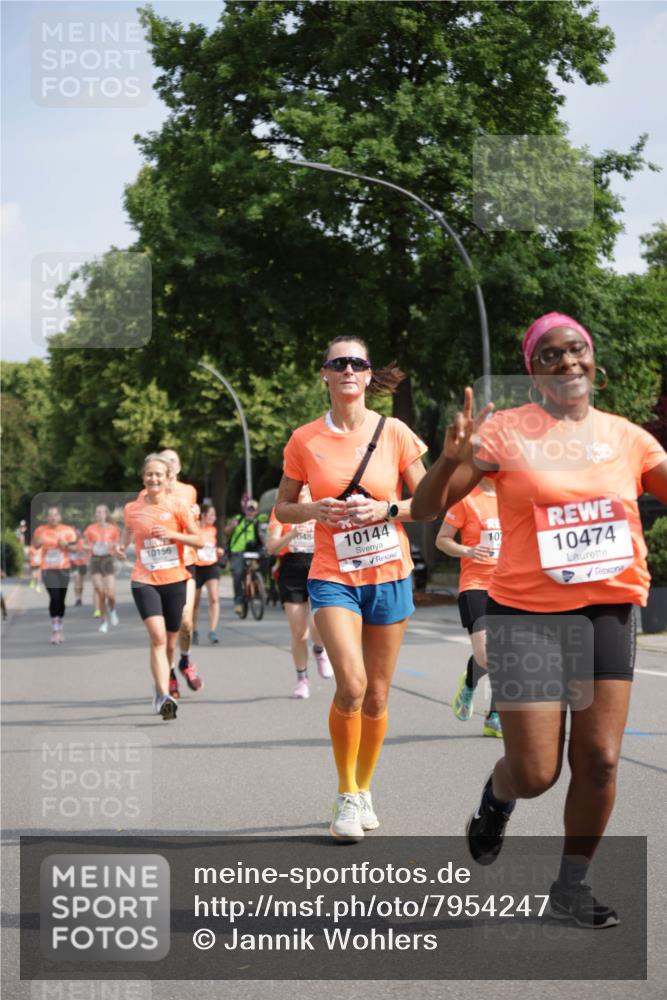 15.06.2025 - REWE Women's Run Jannik Wohlers http://msf.ph/oto/7954247 15.06.2025 08:49:27 Laufen 10156, 0484, 10144, 101, 10474 meine-sportfotos.de