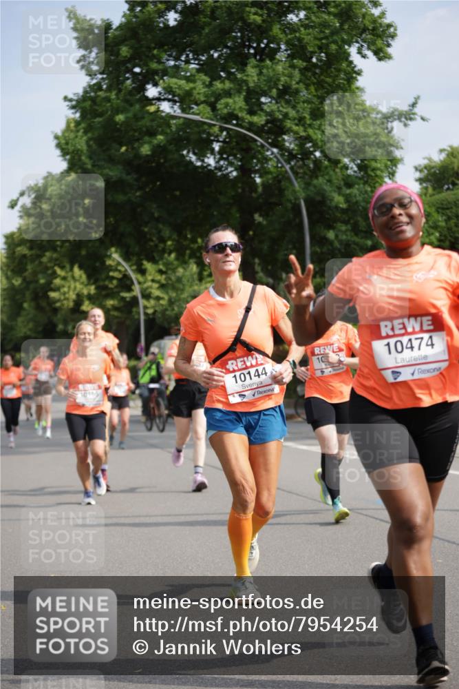 15.06.2025 - REWE Women's Run Jannik Wohlers http://msf.ph/oto/7954254 15.06.2025 08:49:27 Laufen 10156, 10144, 10, 10474 meine-sportfotos.de