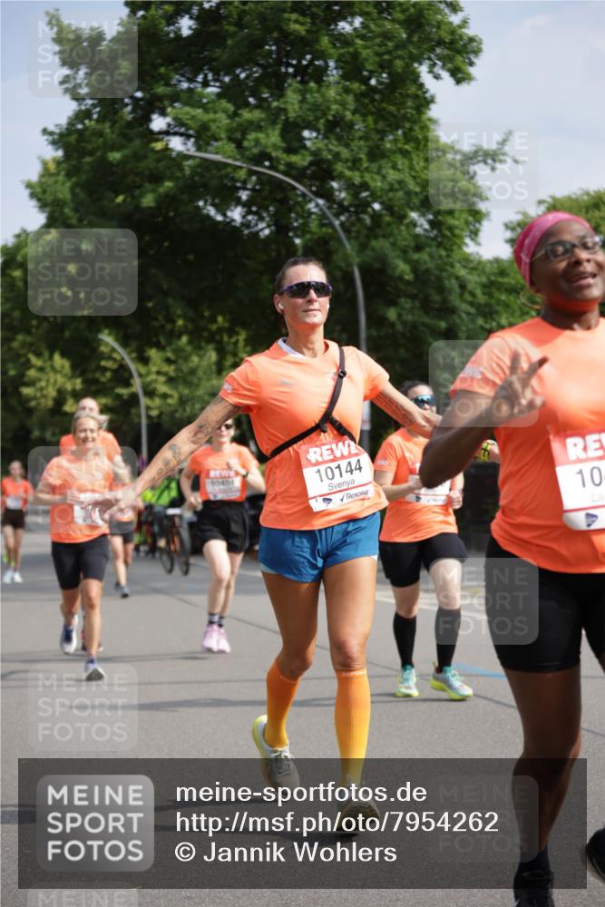 15.06.2025 - REWE Women's Run Jannik Wohlers http://msf.ph/oto/7954262 15.06.2025 08:49:27 Laufen 10144 meine-sportfotos.de