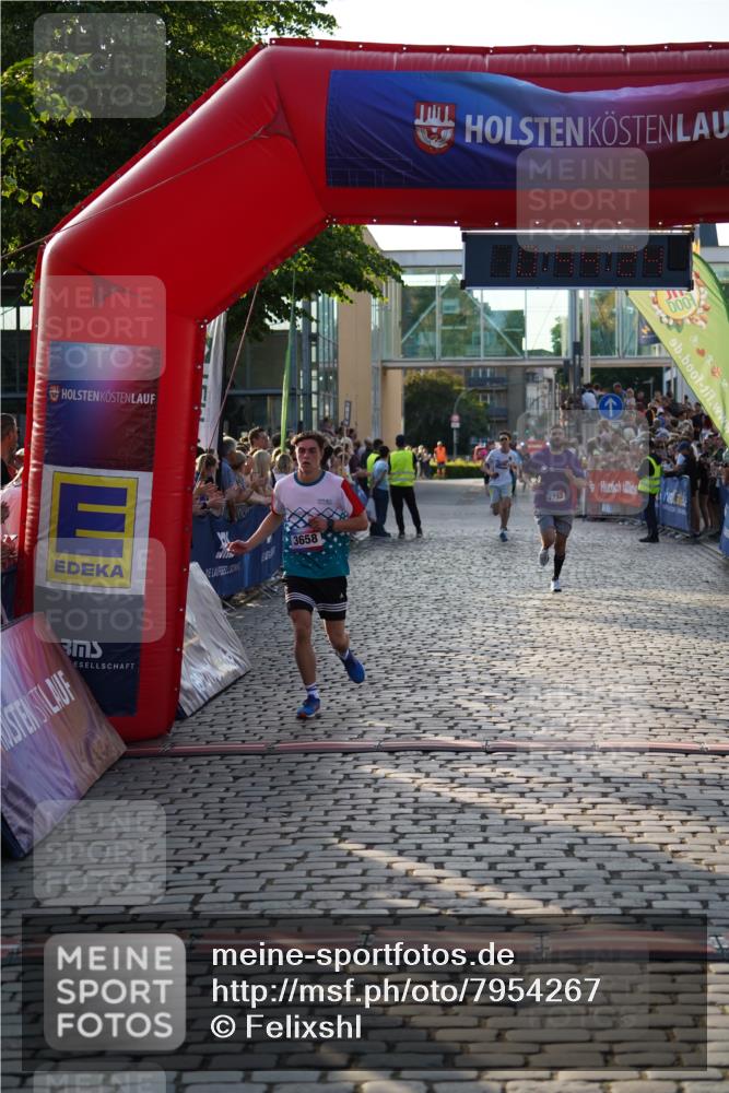 13.06.2025 - Holstenköstenlauf Felixshl http://msf.ph/oto/7954267 13.06.2025 19:44:24 Laufen 2530, 2732, 2966, 3128, 3656, 3658 meine-sportfotos.de