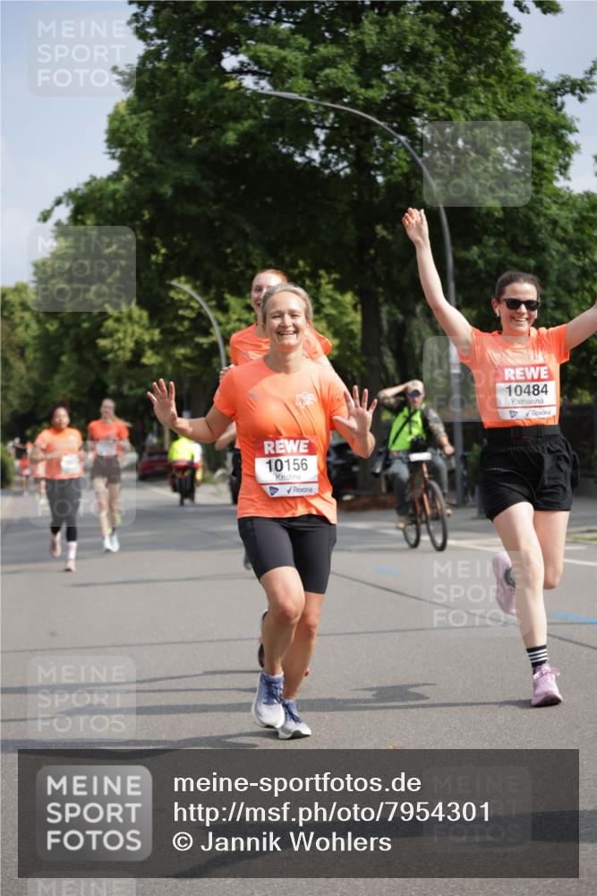 15.06.2025 - REWE Women's Run Jannik Wohlers http://msf.ph/oto/7954301 15.06.2025 08:49:29 Laufen 10156, 10484 meine-sportfotos.de