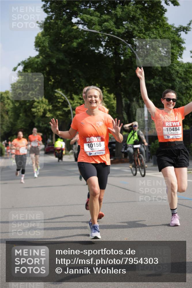 15.06.2025 - REWE Women's Run Jannik Wohlers http://msf.ph/oto/7954303 15.06.2025 08:49:29 Laufen 10156, 10484 meine-sportfotos.de