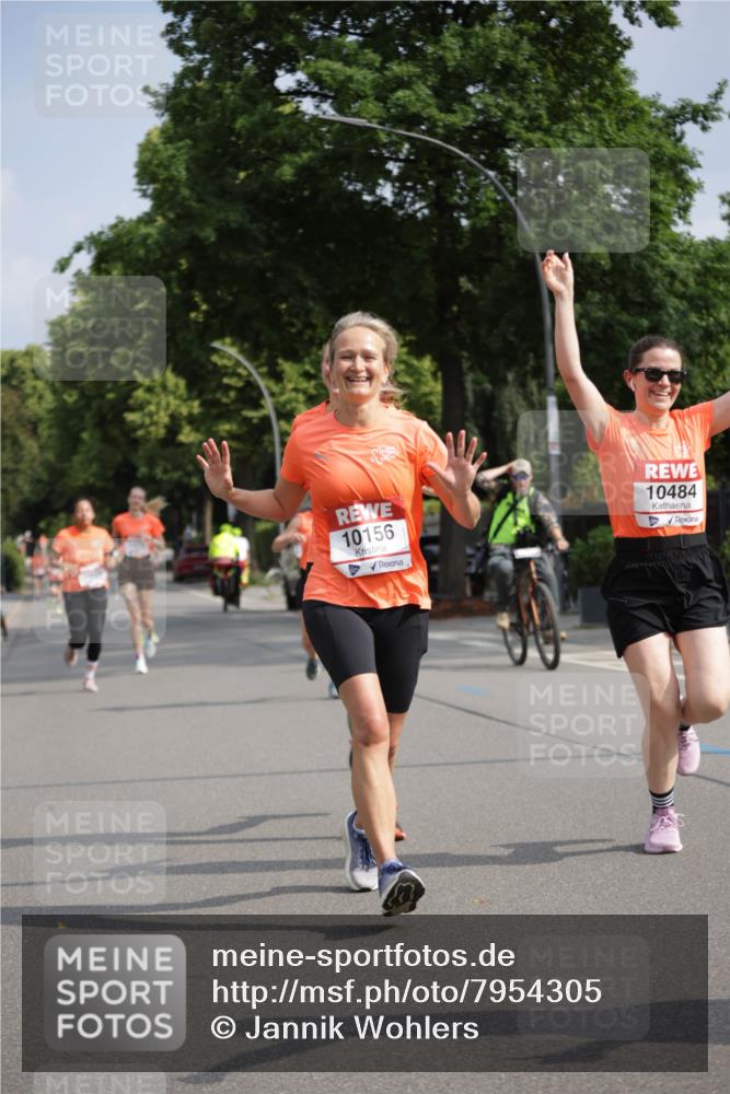 15.06.2025 - REWE Women's Run Jannik Wohlers http://msf.ph/oto/7954305 15.06.2025 08:49:29 Laufen 10156, 10484 meine-sportfotos.de