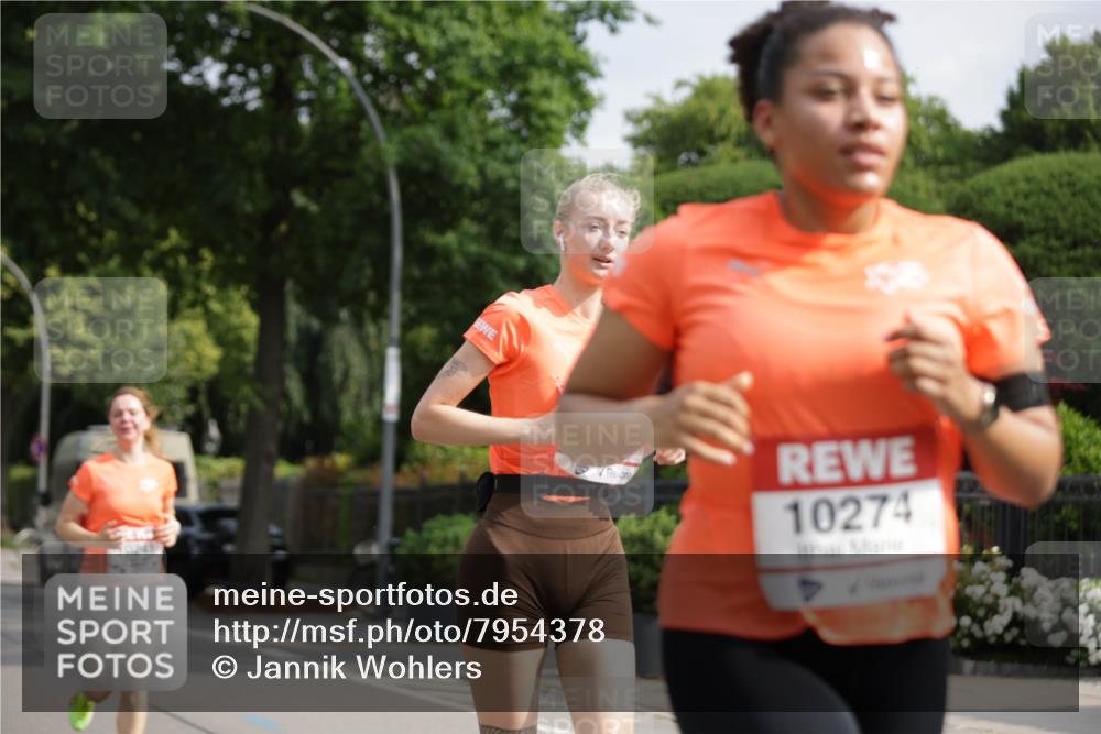 15.06.2025 - REWE Women's Run Jannik Wohlers http://msf.ph/oto/7954378 15.06.2025 08:49:34 Laufen 10274 meine-sportfotos.de