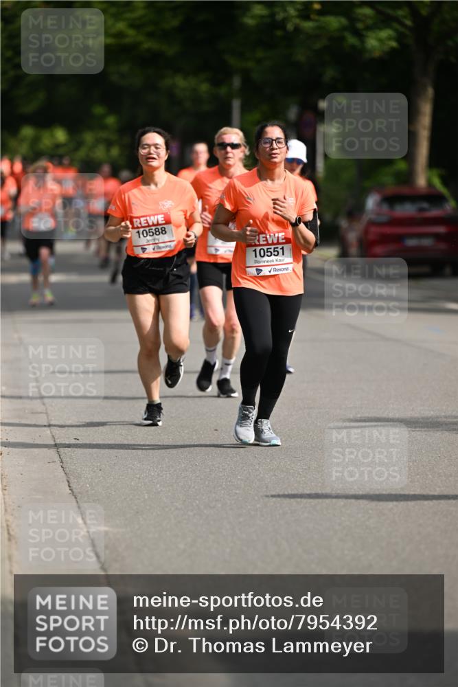15.06.2025 - REWE Women's Run Dr. Thomas Lammeyer http://msf.ph/oto/7954392 15.06.2025 09:44:10 Laufen 10588, 10551 meine-sportfotos.de