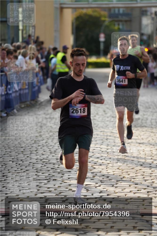 13.06.2025 - Holstenköstenlauf Felixshl http://msf.ph/oto/7954396 13.06.2025 19:44:41 Laufen 2618, 2625, 3641, 3748 meine-sportfotos.de