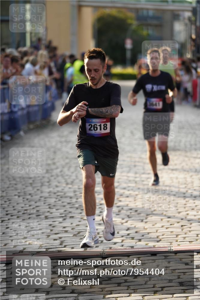 13.06.2025 - Holstenköstenlauf Felixshl http://msf.ph/oto/7954404 13.06.2025 19:44:41 Laufen 2618, 2625, 3641, 3748 meine-sportfotos.de