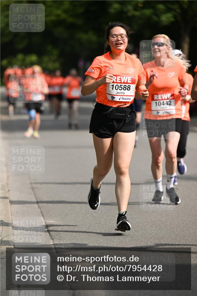 15.06.2025 - REWE Women's Run Dr. Thomas Lammeyer http://msf.ph/oto/7954428 15.06.2025 09:44:13 Laufen 10588, 10442 meine-sportfotos.de