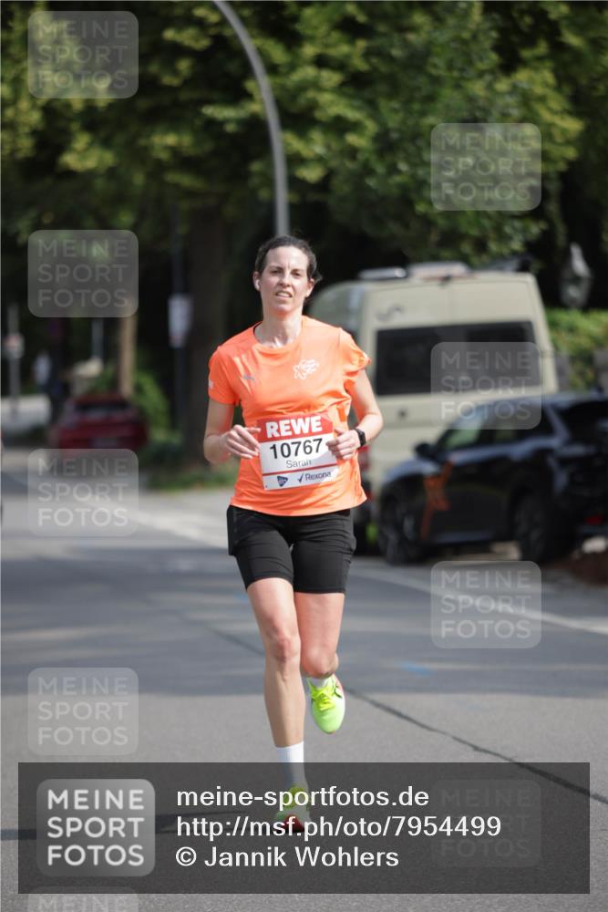 15.06.2025 - REWE Women's Run Jannik Wohlers http://msf.ph/oto/7954499 15.06.2025 08:49:42 Laufen 10767 meine-sportfotos.de