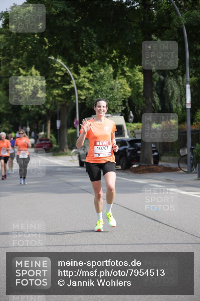 15.06.2025 - REWE Women's Run Jannik Wohlers http://msf.ph/oto/7954513 15.06.2025 08:49:43 Laufen 10767 meine-sportfotos.de