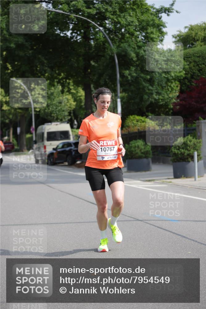 15.06.2025 - REWE Women's Run Jannik Wohlers http://msf.ph/oto/7954549 15.06.2025 08:49:44 Laufen 10767 meine-sportfotos.de