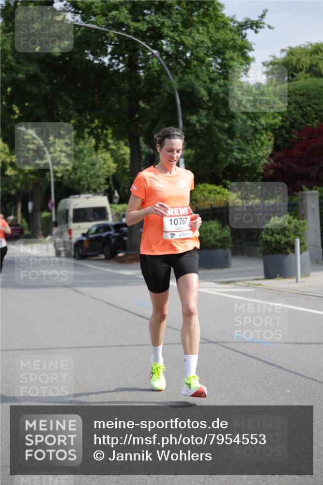 15.06.2025 - REWE Women's Run Jannik Wohlers http://msf.ph/oto/7954553 15.06.2025 08:49:45 Laufen 10767 meine-sportfotos.de