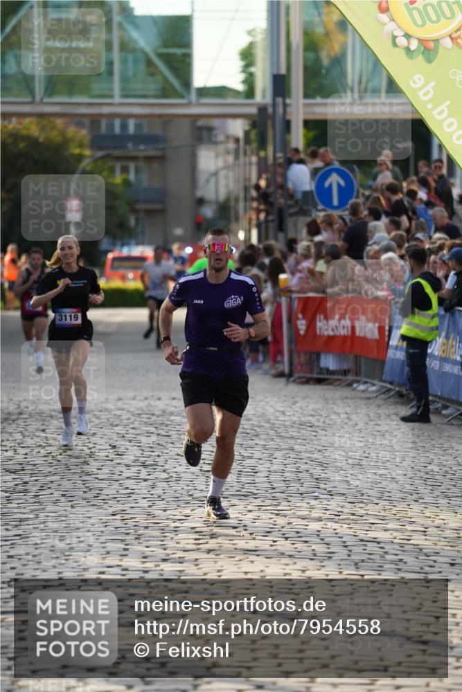 13.06.2025 - Holstenköstenlauf Felixshl http://msf.ph/oto/7954558 13.06.2025 19:44:51 Laufen 2623, 3082, 3119, 3233 meine-sportfotos.de