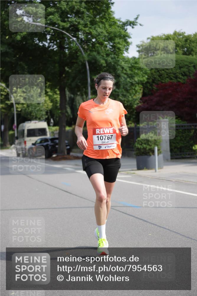 15.06.2025 - REWE Women's Run Jannik Wohlers http://msf.ph/oto/7954563 15.06.2025 08:49:45 Laufen 10767 meine-sportfotos.de