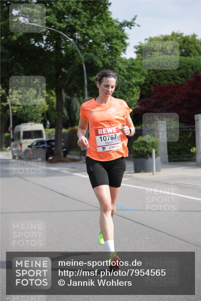 15.06.2025 - REWE Women's Run Jannik Wohlers http://msf.ph/oto/7954565 15.06.2025 08:49:45 Laufen 10767 meine-sportfotos.de
