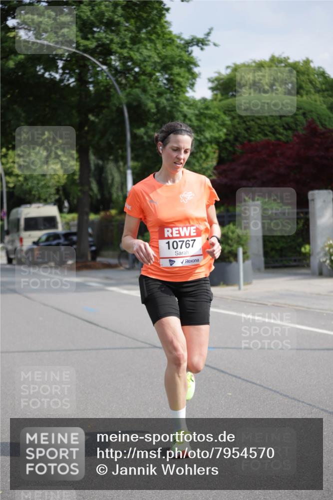 15.06.2025 - REWE Women's Run Jannik Wohlers http://msf.ph/oto/7954570 15.06.2025 08:49:45 Laufen 10767 meine-sportfotos.de