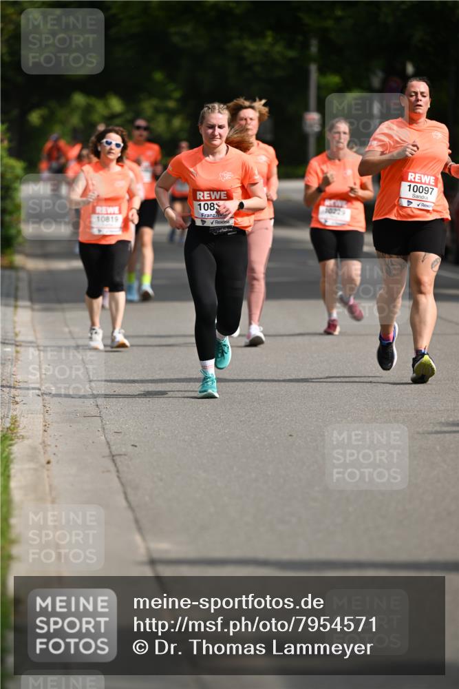 15.06.2025 - REWE Women's Run Dr. Thomas Lammeyer http://msf.ph/oto/7954571 15.06.2025 09:44:23 Laufen 10819, 108, 10229, 10097 meine-sportfotos.de