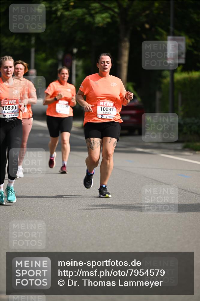 15.06.2025 - REWE Women's Run Dr. Thomas Lammeyer http://msf.ph/oto/7954579 15.06.2025 09:44:24 Laufen 10830, 10097 meine-sportfotos.de