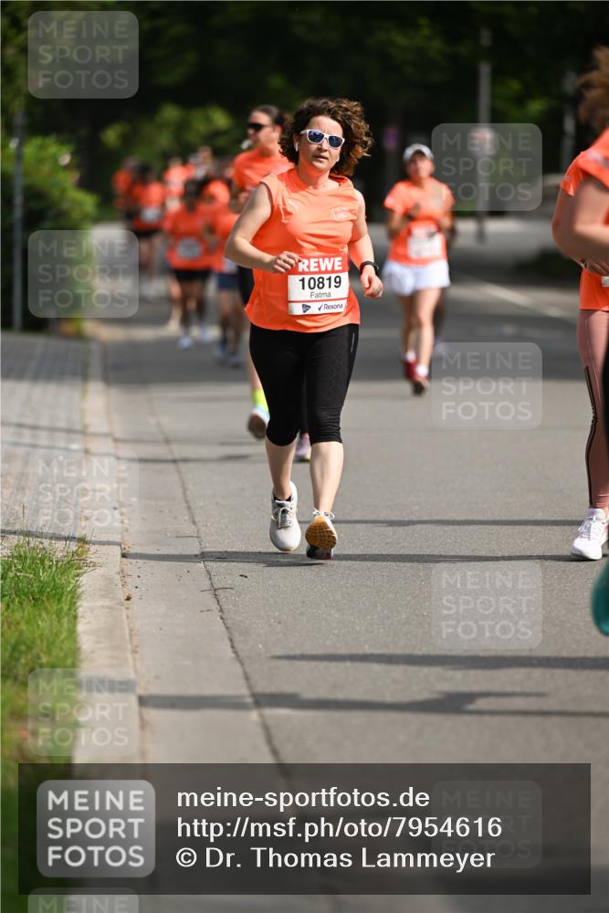 15.06.2025 - REWE Women's Run Dr. Thomas Lammeyer http://msf.ph/oto/7954616 15.06.2025 09:44:26 Laufen 10819 meine-sportfotos.de