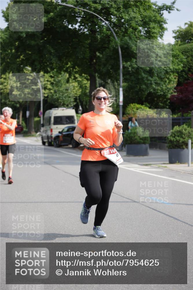 15.06.2025 - REWE Women's Run Jannik Wohlers http://msf.ph/oto/7954625 15.06.2025 08:49:49 Laufen  meine-sportfotos.de