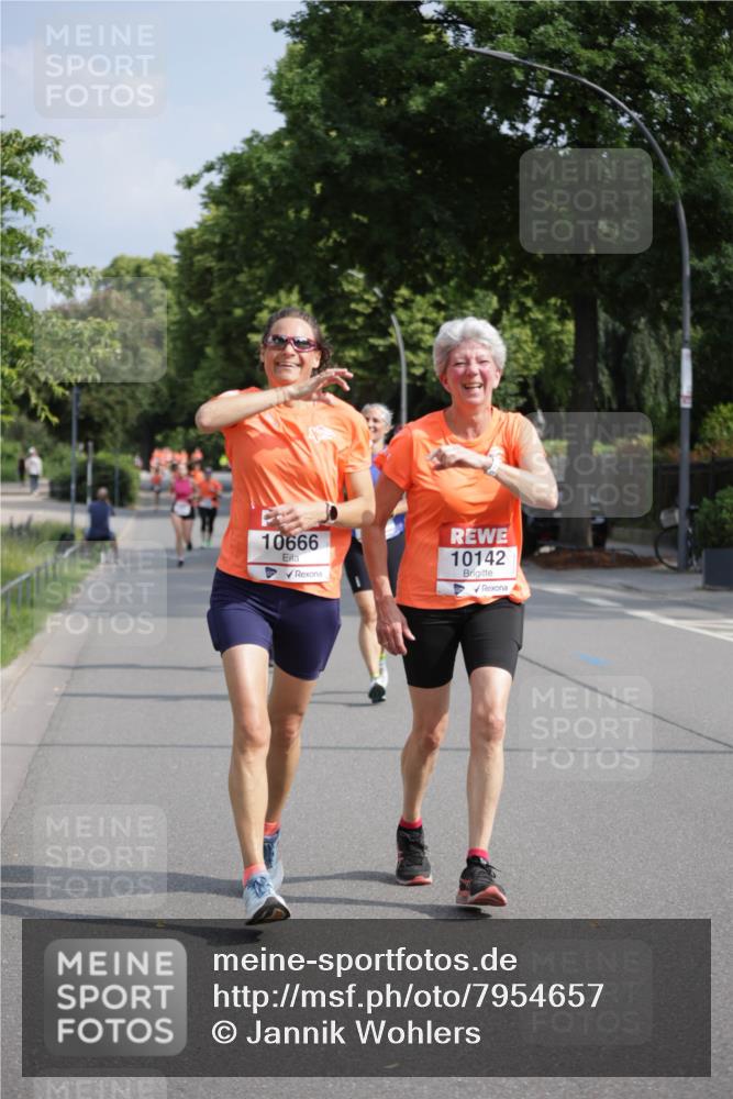 15.06.2025 - REWE Women's Run Jannik Wohlers http://msf.ph/oto/7954657 15.06.2025 08:49:52 Laufen 10666, 10142 meine-sportfotos.de