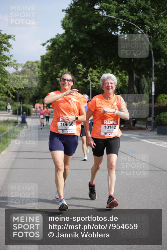 15.06.2025 - REWE Women's Run Jannik Wohlers http://msf.ph/oto/7954659 15.06.2025 08:49:52 Laufen 10666, 10142 meine-sportfotos.de