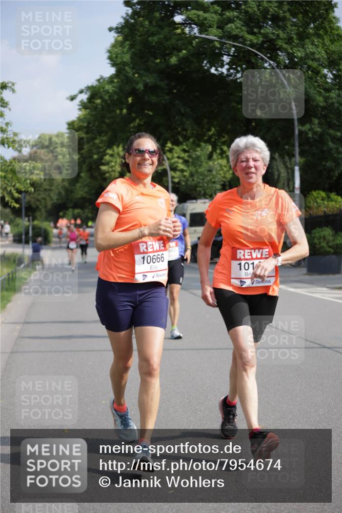 15.06.2025 - REWE Women's Run Jannik Wohlers http://msf.ph/oto/7954674 15.06.2025 08:49:52 Laufen 10666, 503, 101 meine-sportfotos.de