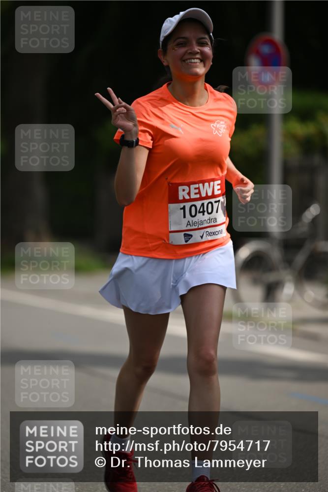 15.06.2025 - REWE Women's Run Dr. Thomas Lammeyer http://msf.ph/oto/7954717 15.06.2025 09:44:35 Laufen 10407 meine-sportfotos.de