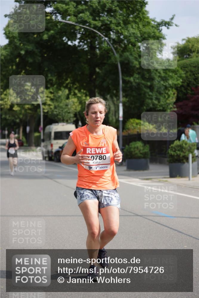 15.06.2025 - REWE Women's Run Jannik Wohlers http://msf.ph/oto/7954726 15.06.2025 08:49:55 Laufen 0780 meine-sportfotos.de