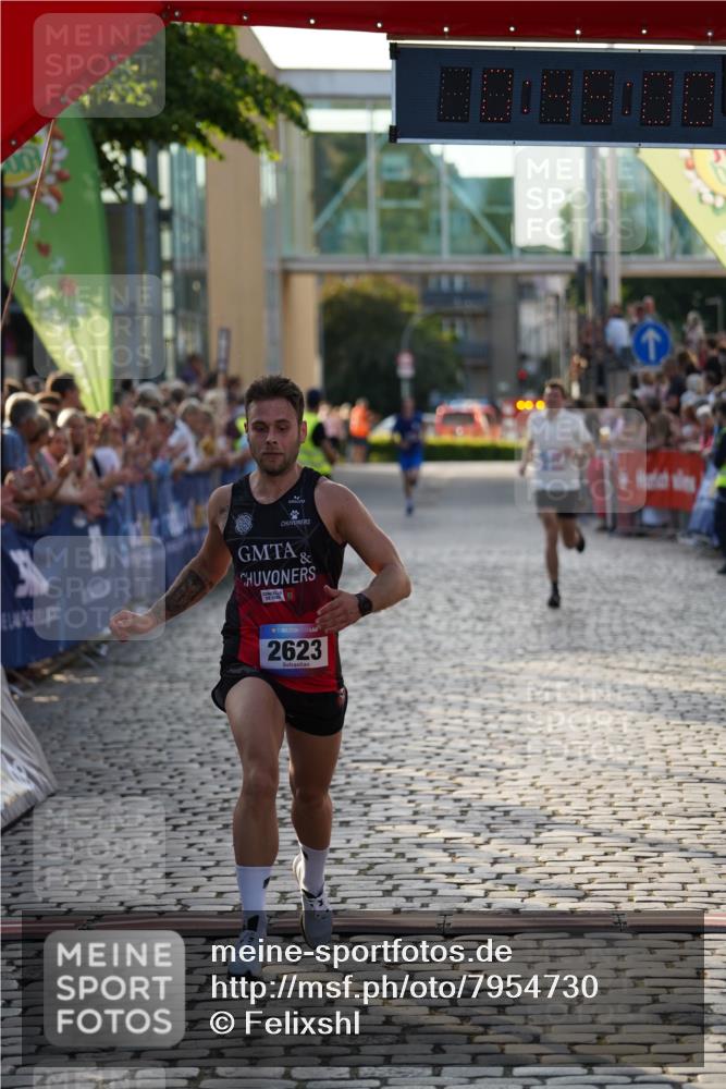 13.06.2025 - Holstenköstenlauf Felixshl http://msf.ph/oto/7954730 13.06.2025 19:44:59 Laufen 2623, 3003, 3082, 3119, 3885 meine-sportfotos.de