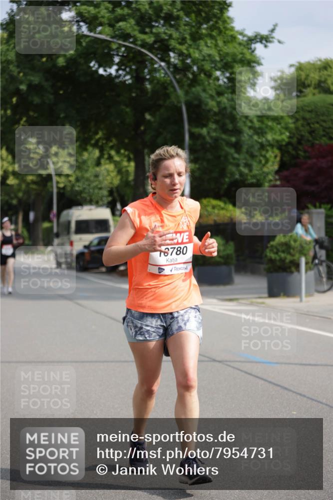15.06.2025 - REWE Women's Run Jannik Wohlers http://msf.ph/oto/7954731 15.06.2025 08:49:55 Laufen 6780 meine-sportfotos.de