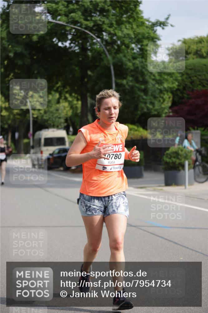 15.06.2025 - REWE Women's Run Jannik Wohlers http://msf.ph/oto/7954734 15.06.2025 08:49:55 Laufen 0780 meine-sportfotos.de