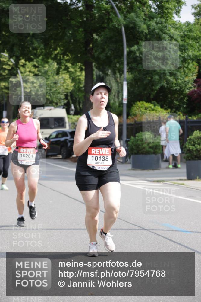 15.06.2025 - REWE Women's Run Jannik Wohlers http://msf.ph/oto/7954768 15.06.2025 08:50:01 Laufen 10264, 10138 meine-sportfotos.de
