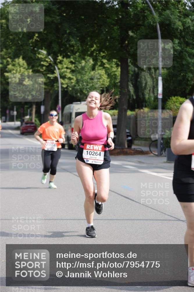 15.06.2025 - REWE Women's Run Jannik Wohlers http://msf.ph/oto/7954775 15.06.2025 08:50:02 Laufen 10264 meine-sportfotos.de