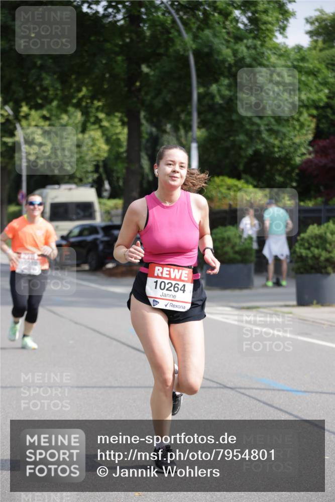 15.06.2025 - REWE Women's Run Jannik Wohlers http://msf.ph/oto/7954801 15.06.2025 08:50:02 Laufen 10264 meine-sportfotos.de