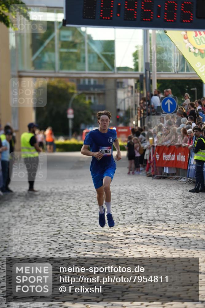 13.06.2025 - Holstenköstenlauf Felixshl http://msf.ph/oto/7954811 13.06.2025 19:45:04 Laufen 3003, 3885 meine-sportfotos.de