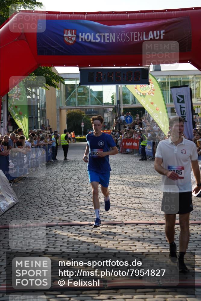 13.06.2025 - Holstenköstenlauf Felixshl http://msf.ph/oto/7954827 13.06.2025 19:45:06 Laufen 3003, 3885 meine-sportfotos.de