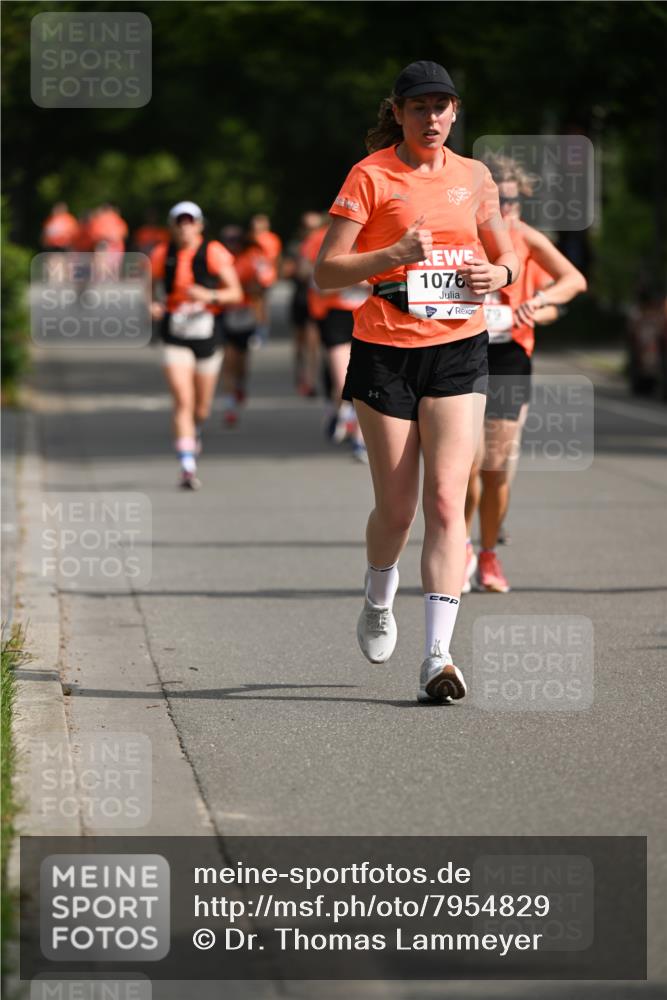 15.06.2025 - REWE Women's Run Dr. Thomas Lammeyer http://msf.ph/oto/7954829 15.06.2025 09:44:44 Laufen 1076 meine-sportfotos.de