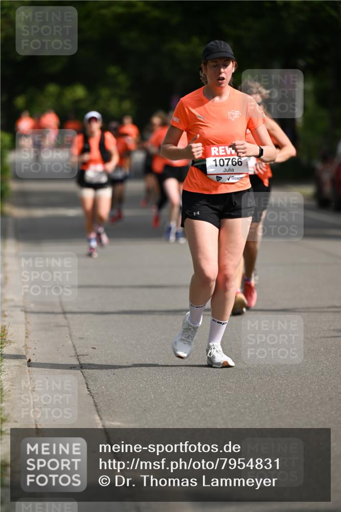 15.06.2025 - REWE Women's Run Dr. Thomas Lammeyer http://msf.ph/oto/7954831 15.06.2025 09:44:44 Laufen 10766 meine-sportfotos.de