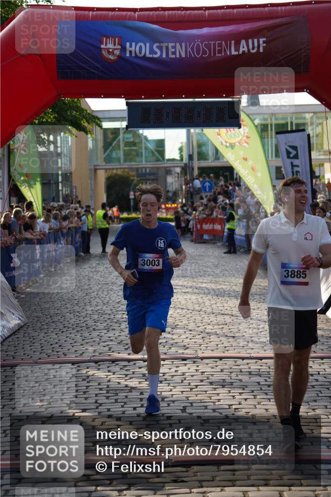 13.06.2025 - Holstenköstenlauf Felixshl http://msf.ph/oto/7954854 13.06.2025 19:45:06 Laufen 3003, 3885 meine-sportfotos.de
