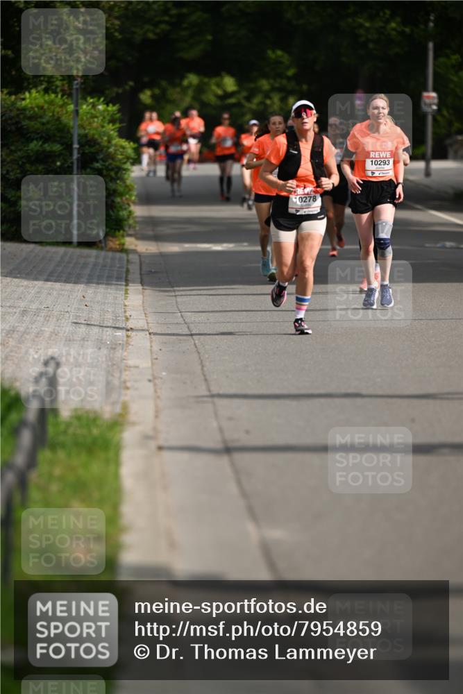 15.06.2025 - REWE Women's Run Dr. Thomas Lammeyer http://msf.ph/oto/7954859 15.06.2025 09:44:46 Laufen 0278, 10293 meine-sportfotos.de