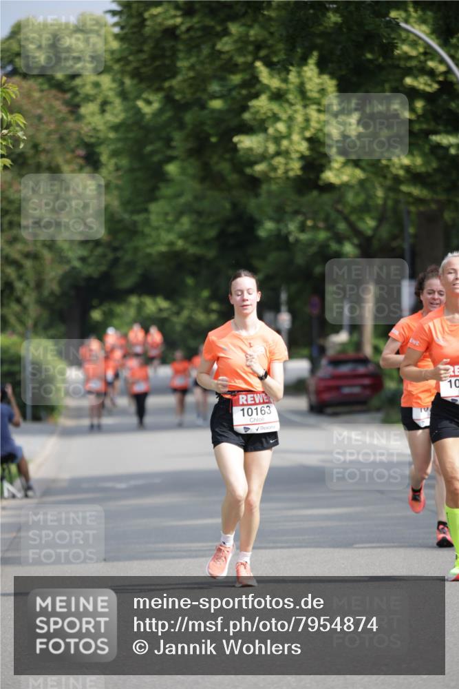 15.06.2025 - REWE Women's Run Jannik Wohlers http://msf.ph/oto/7954874 15.06.2025 08:50:14 Laufen 10163 meine-sportfotos.de