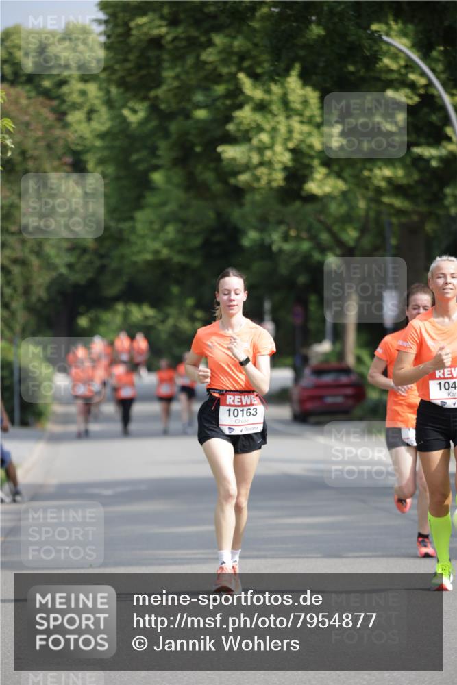 15.06.2025 - REWE Women's Run Jannik Wohlers http://msf.ph/oto/7954877 15.06.2025 08:50:14 Laufen 10163, 104 meine-sportfotos.de
