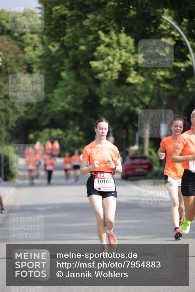 15.06.2025 - REWE Women's Run Jannik Wohlers http://msf.ph/oto/7954883 15.06.2025 08:50:14 Laufen 10163 meine-sportfotos.de