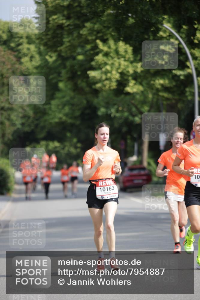 15.06.2025 - REWE Women's Run Jannik Wohlers http://msf.ph/oto/7954887 15.06.2025 08:50:14 Laufen 10163 meine-sportfotos.de