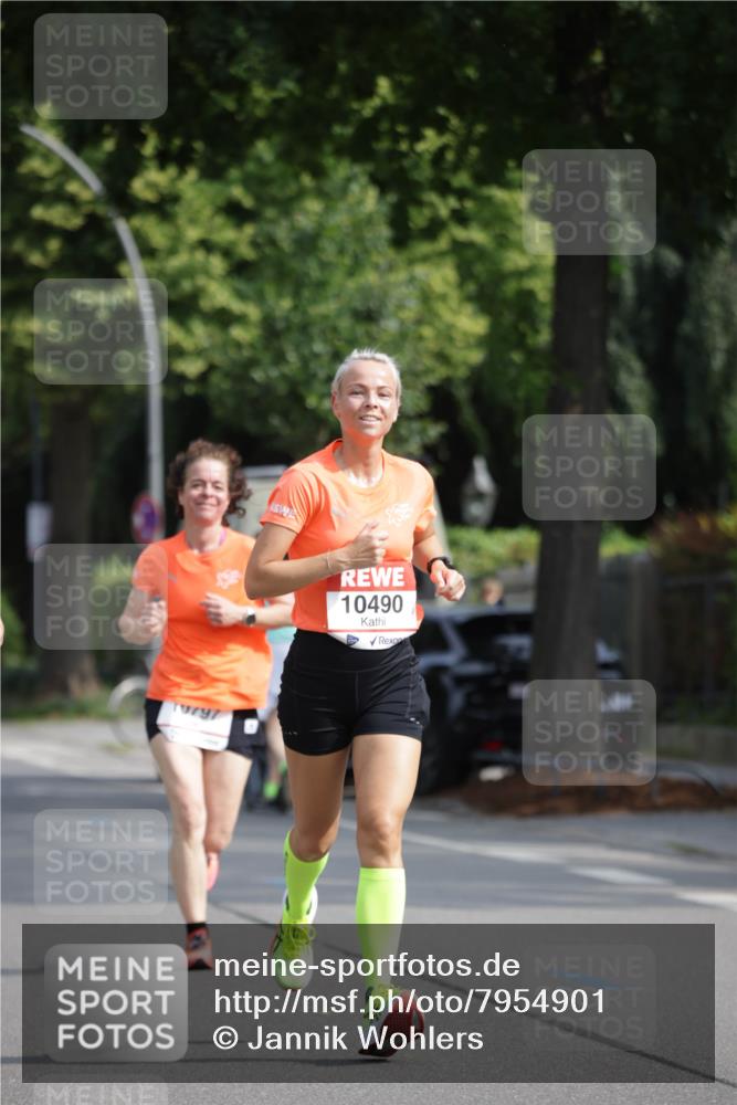 15.06.2025 - REWE Women's Run Jannik Wohlers http://msf.ph/oto/7954901 15.06.2025 08:50:16 Laufen 0797, 10490 meine-sportfotos.de