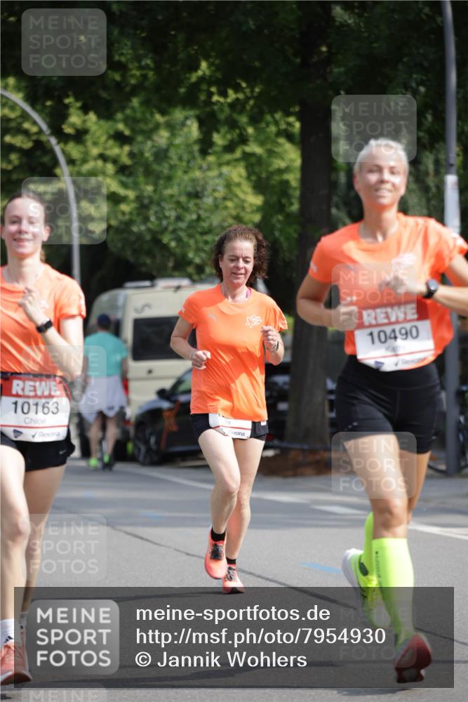 15.06.2025 - REWE Women's Run Jannik Wohlers http://msf.ph/oto/7954930 15.06.2025 08:50:17 Laufen 10163, 10490 meine-sportfotos.de