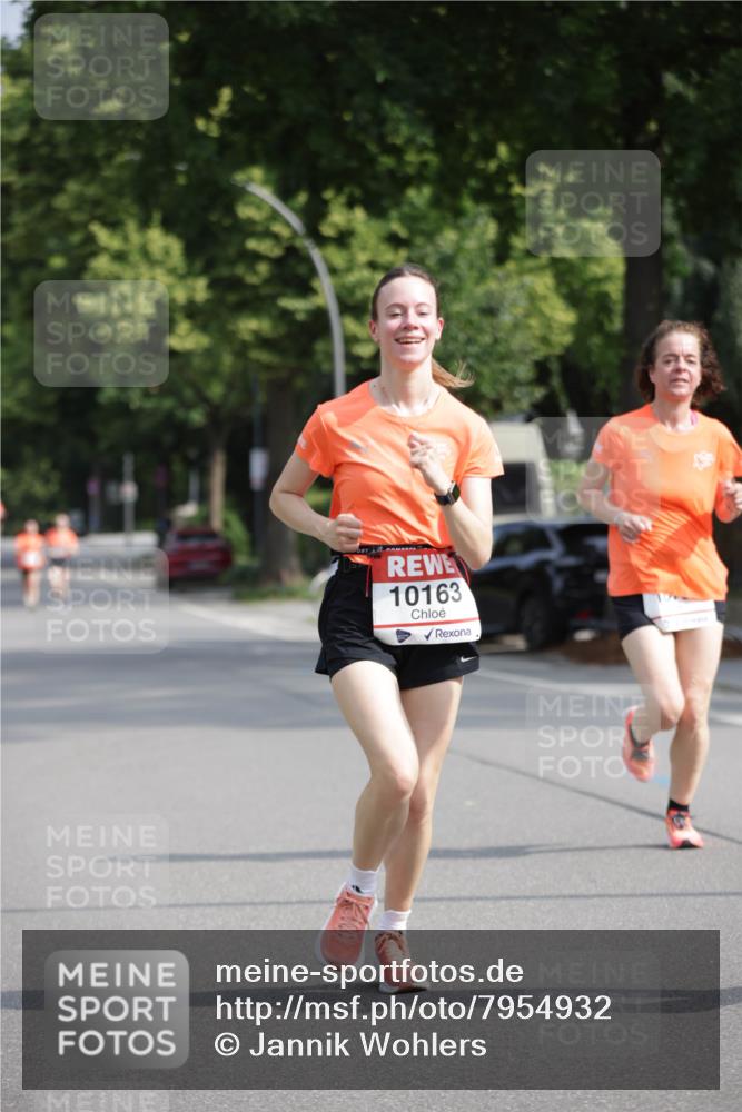 15.06.2025 - REWE Women's Run Jannik Wohlers http://msf.ph/oto/7954932 15.06.2025 08:50:17 Laufen 10163 meine-sportfotos.de