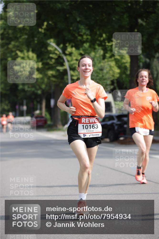15.06.2025 - REWE Women's Run Jannik Wohlers http://msf.ph/oto/7954934 15.06.2025 08:50:17 Laufen 10163 meine-sportfotos.de